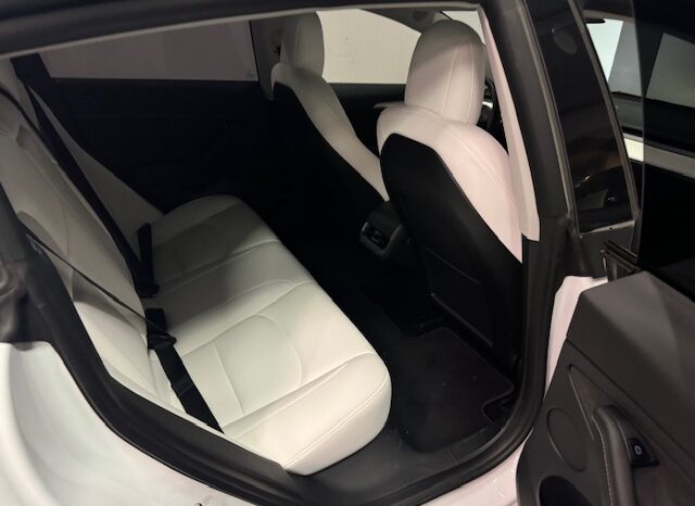
								Tesla 3 Long Range AWD Dual Motor full									